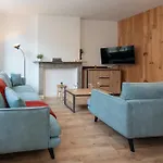 The Break Your Cozy Coastal Escape And Free Parking 아파트 *